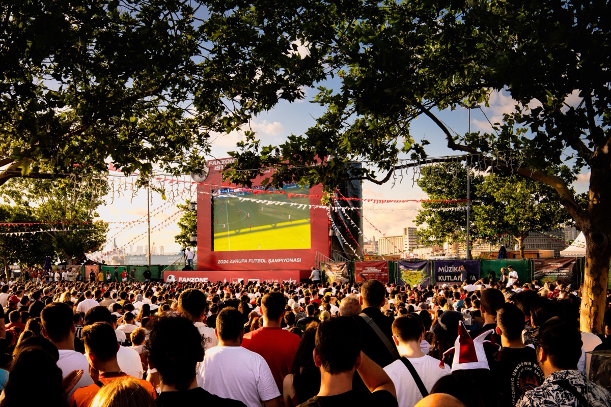 Sports Fan Park atmosphere